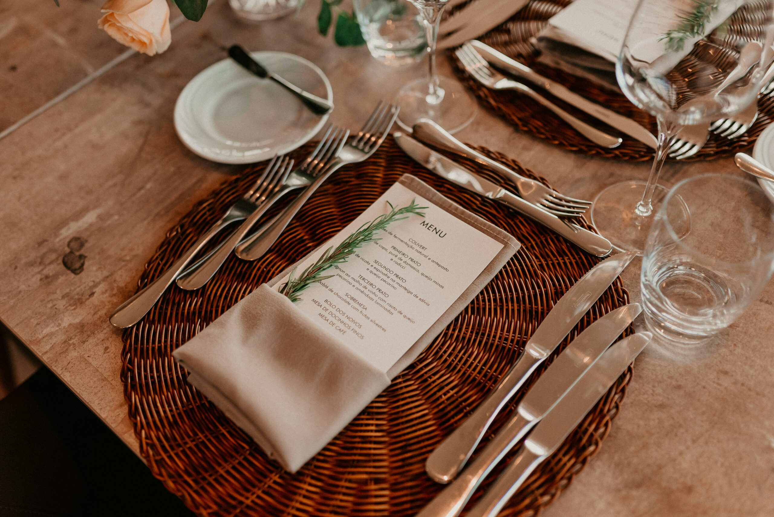 Decorate Your Thanksgiving Table with Homemade Crafts